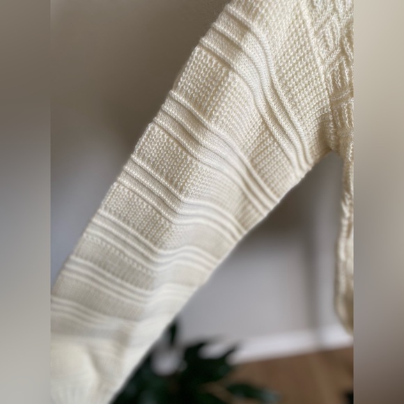 Kenneth II Plus Sweater - Picture 2 of 5